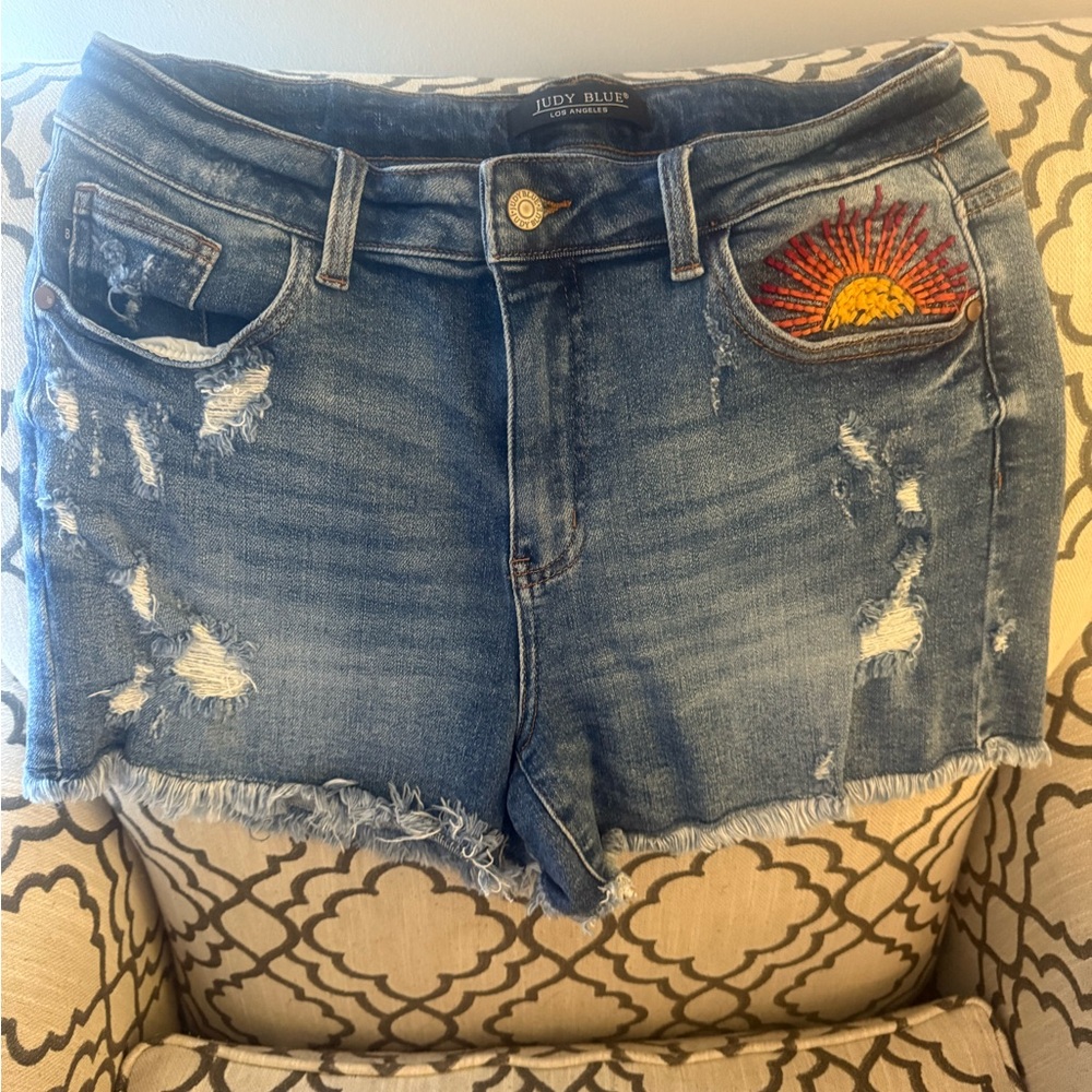 Judy Blue Women's Distressed Denim Shorts - Blue Size XL